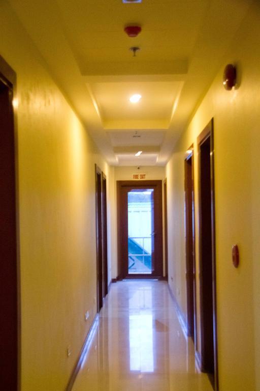 Hotel Angelic Mansion à Puerto Princesa Extérieur photo