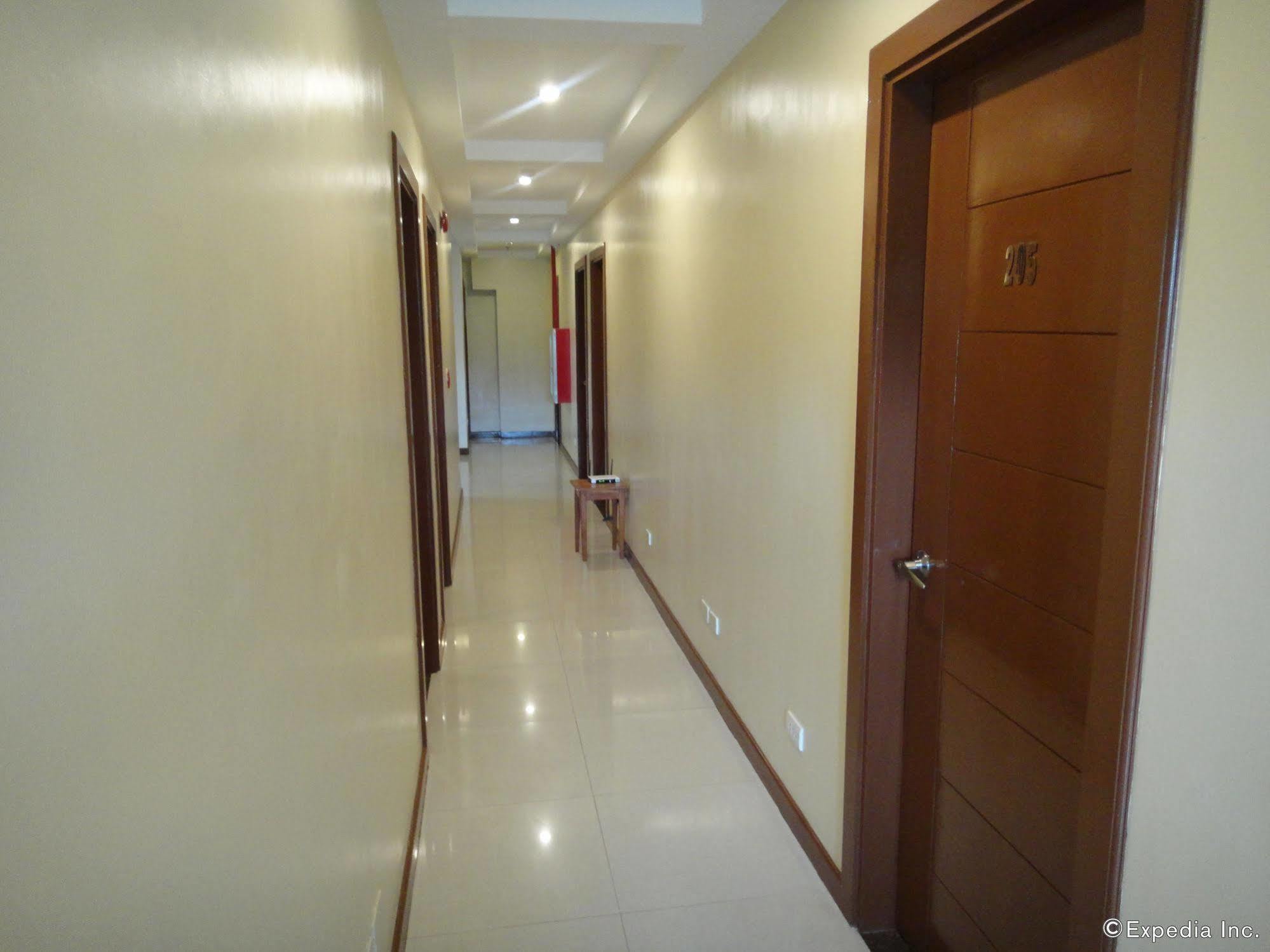Hotel Angelic Mansion à Puerto Princesa Extérieur photo